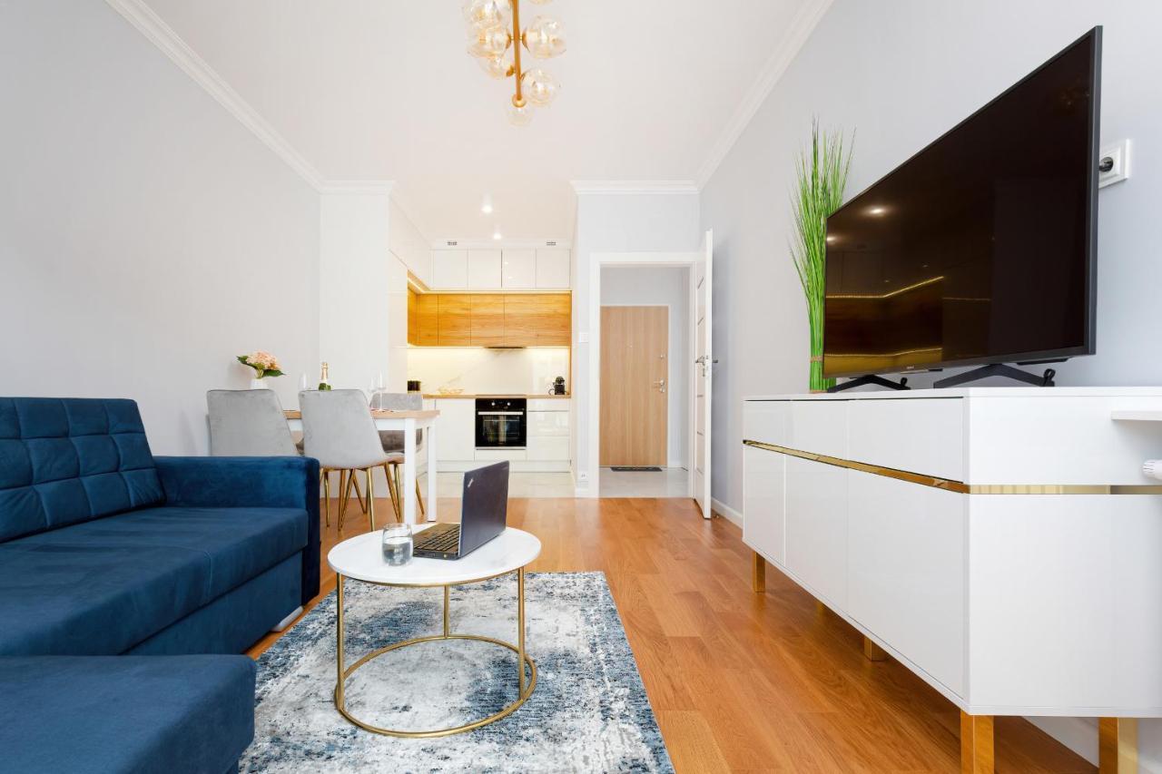 Apartament Dom Przy Okrzei By Renters Prestige ワルシャワ エクステリア 写真