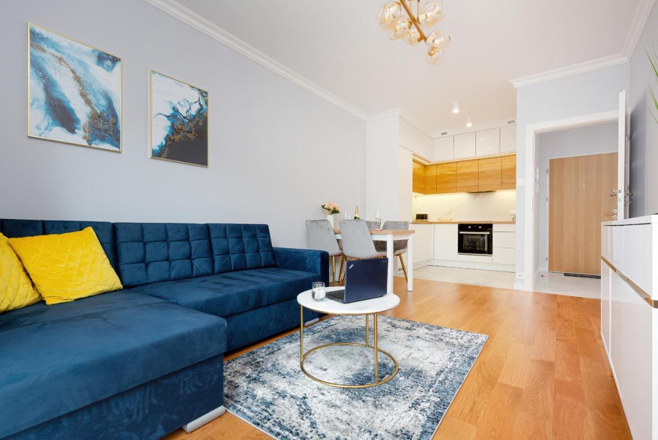 Apartament Dom Przy Okrzei By Renters Prestige ワルシャワ エクステリア 写真
